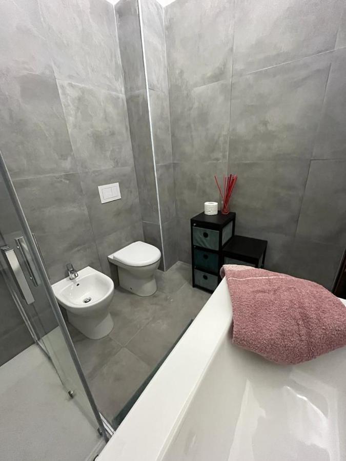 Valbrona Appartamento Timeless Con Piscina E Tennis מראה חיצוני תמונה